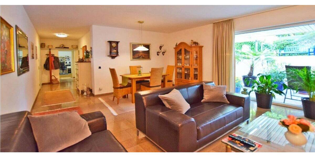 Etagenwohnung Essen Schuir - 2 Zimmer, 95 m&sup2;, 1.150&euro; | Angebot:26228920