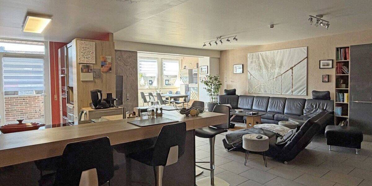 Etagenwohnung Velbert Mitte - 3 Zimmer, 105 m&sup2;, 225.000&euro; | Angebot:26833341