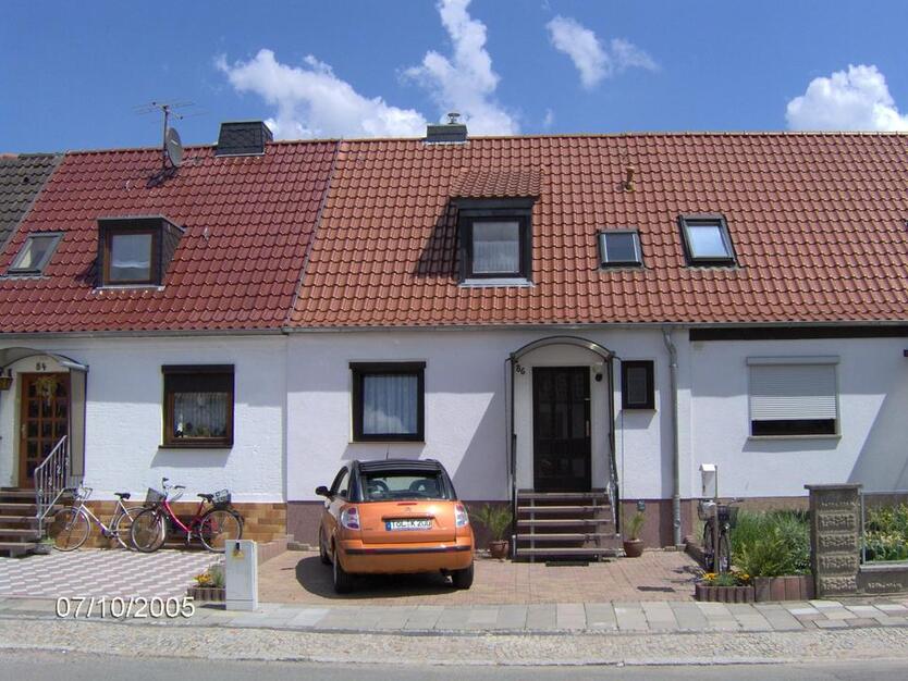 Schönes Reihenmittelaus mit Einfahrt in Kölleda 4-Zimmer, Küche,