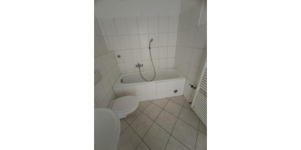 82 qm ab Februar Esplanade 30 citynah & 2 Etage mit Aufzug 3 zimmer