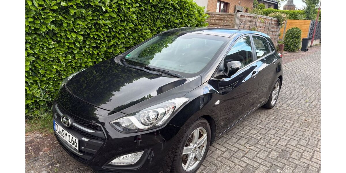 Hyundai i30 133.532 km 7.400 &euro; Rheinberg 47495