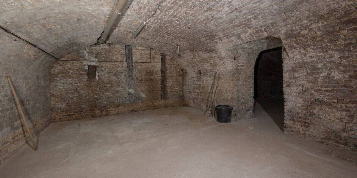 Denkmalgeschütztes Anwesen in idyllischer Lage von Duisburg-Friemersheim 8 zimmer