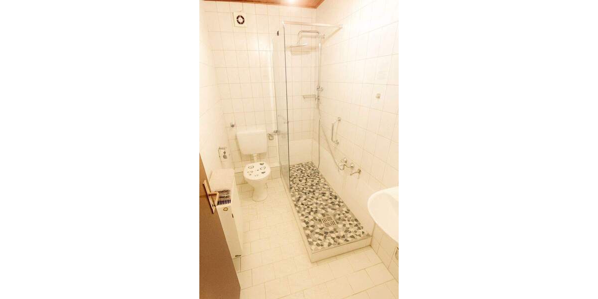 Castrop-Rauxel, Friedrichstr. 39 - Frisch renovierte 3-Zimmer-Wohnung mit Balkon im 2. OG 3 zimmer