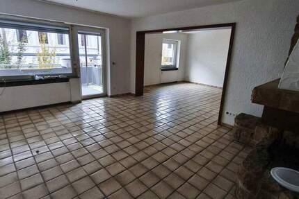 Kamin-Wohnung mit Fernwärme in Top-Lage! WBS erforderlich. 2 zimmer