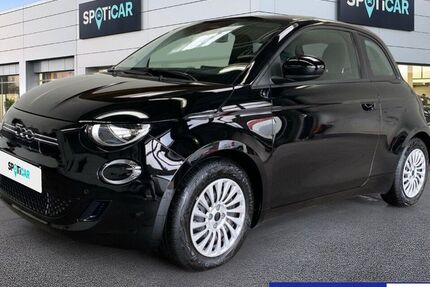 Fiat 500e 8.805 km 17.790 € Essen 45143