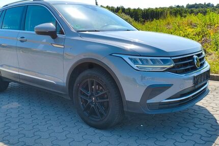 VW Tiguan 197.000 km 17.499 &euro; Essen 45279