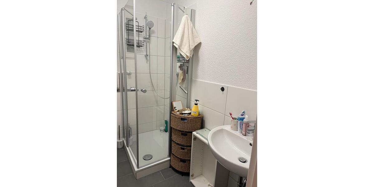 Erdgeschoßwohnung Essen Stadtbezirk VII - 4 Zimmer, 64 m&sup2;, 370&euro; | Angebot:26361256