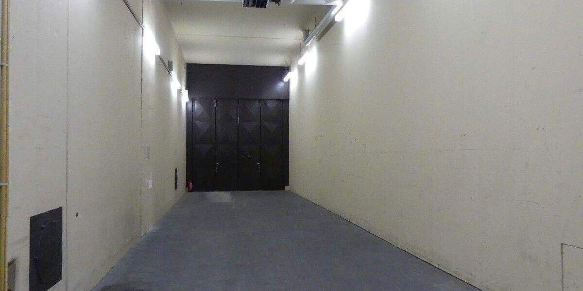 180qm Lager- Ausstellungsflächen mit ca.80qm Büro in Wesel Citynah zimmer