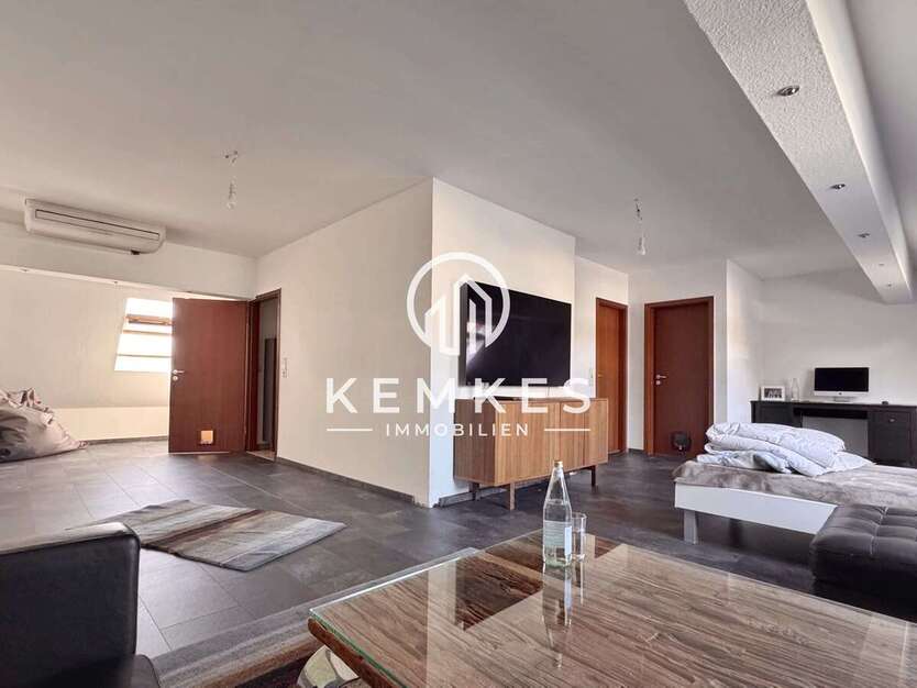 Wohnung zum Kaufen in Mülheim 230.000 € 107.92 m²