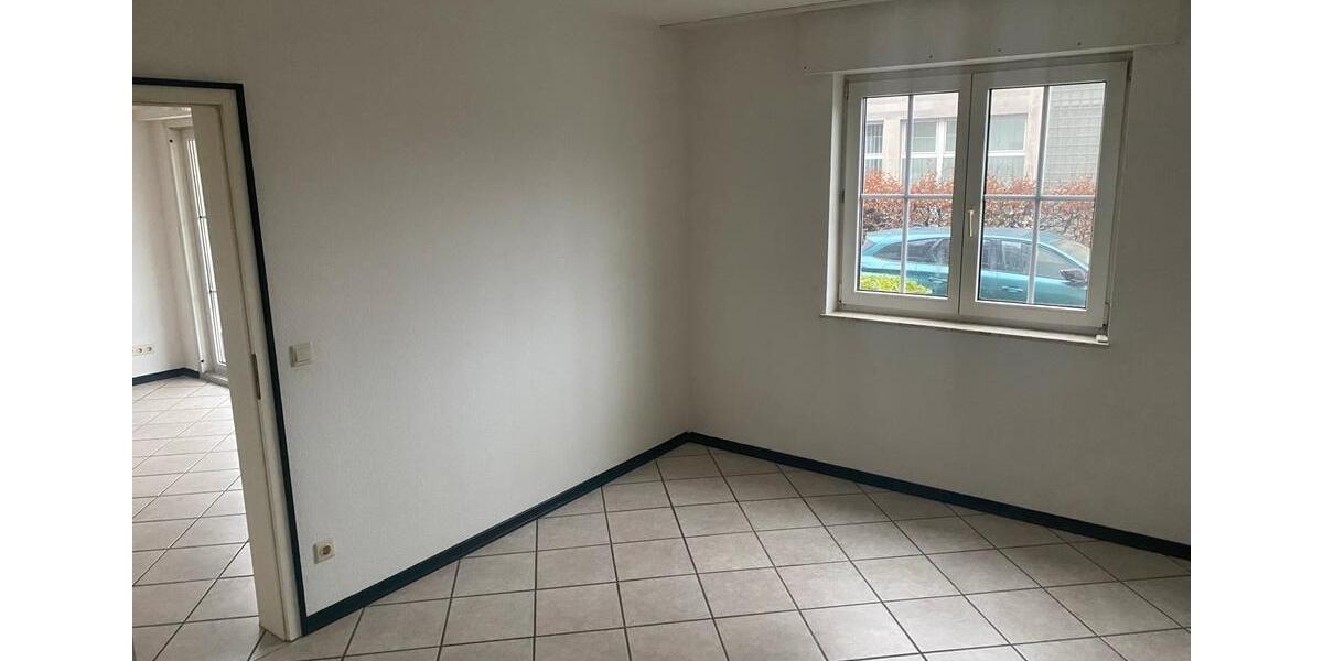 Wohnung zu vermieten 72 qm EG 1 zimmer