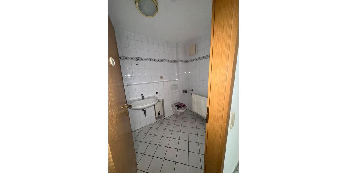 Etagenwohnung Dinslaken - 2 Zimmer, 62 m&sup2;, 850&euro; | Angebot:27592145