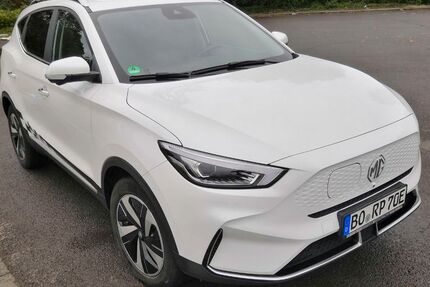 MG ZS 45.000 km 14.900 € Bochum 44894