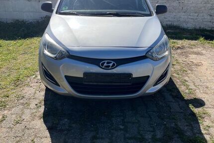 Hyundai i20 82.455 km 5.790 &euro; Moers 47443