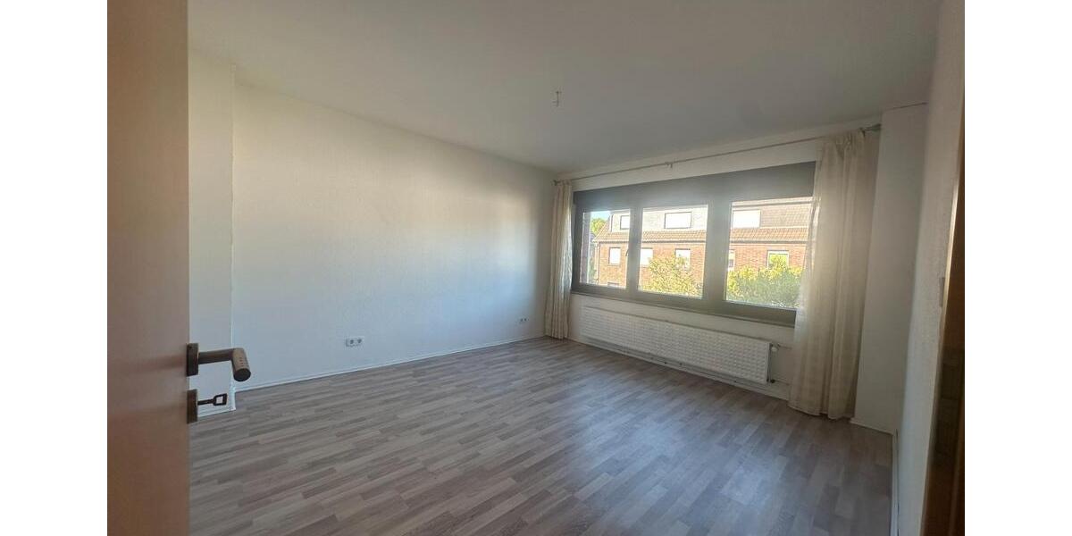Einfamilienhaus Duisburg Walsum - 7 Zimmer, 150 m&sup2;, 390.000&euro; | Angebot:27146197