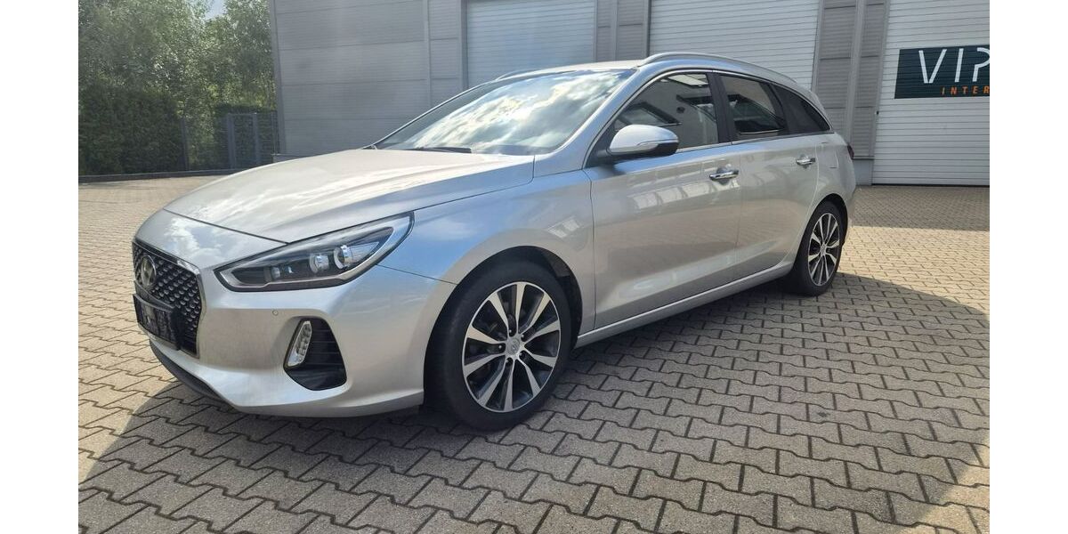 Hyundai i30 105.518 km 14.599 &euro; Essen 45329