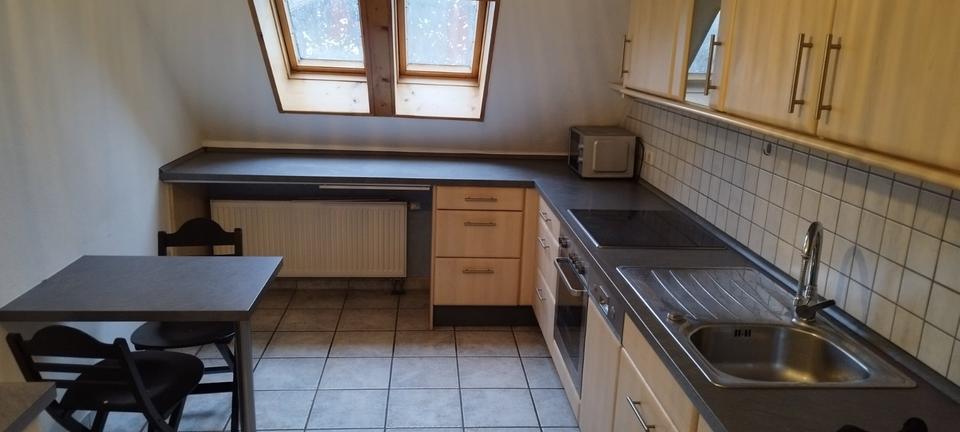 Doppelhaushälfte mit zwei Wohnparteien in guter Wohnlage 7 zimmer