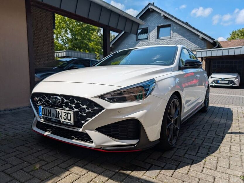 i30