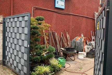 Lager (ca 80qm) mit großer Außenfläche(ca 100qm) zimmer