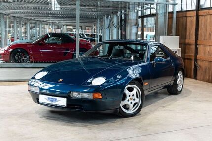 Porsche 928