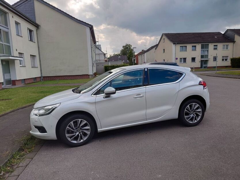 Citroen DS4 91.000 km 11.900 € Dinslaken 46537