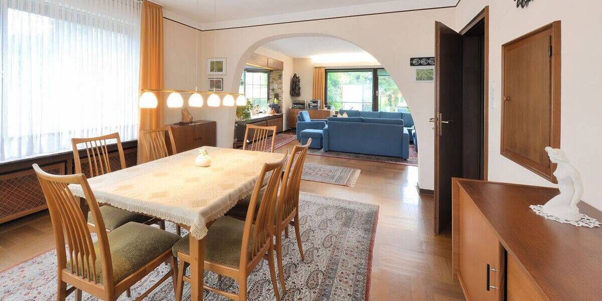 Einfamilienhaus Moers Vennikel - 9 Zimmer, 319 m&sup2;, 699.000&euro; | Angebot:25799166