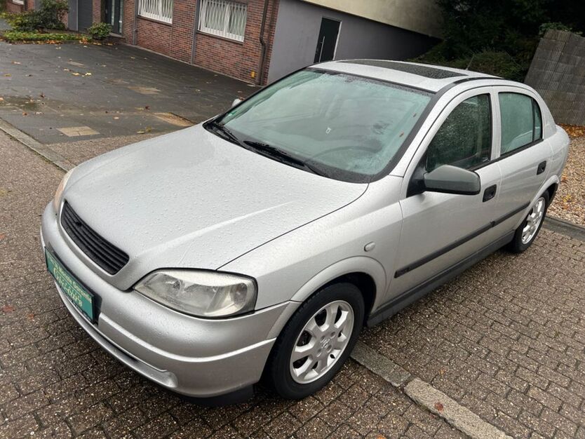 Opel Astra 140.000 km 1.999 € Essen 45355