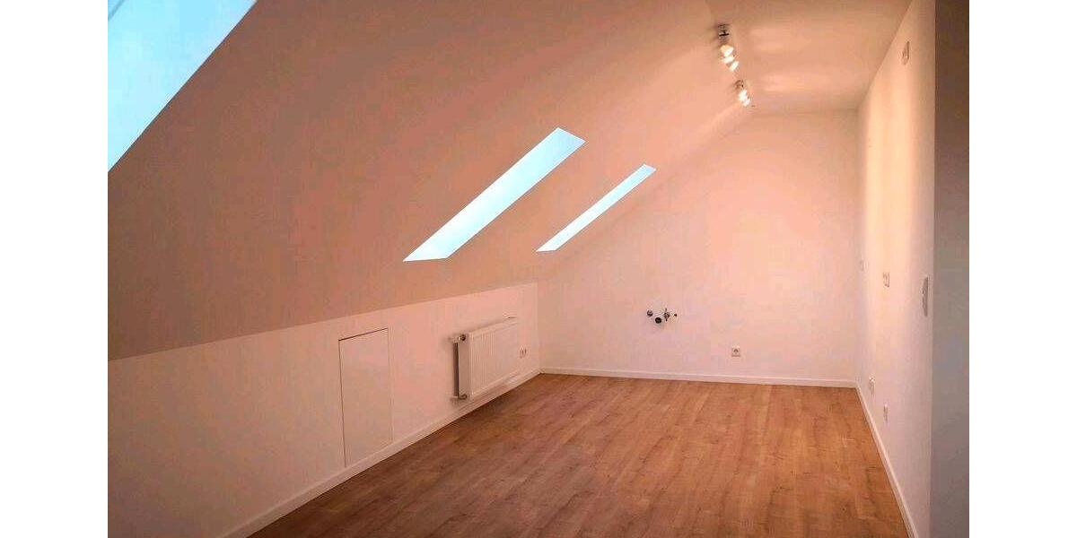Dachgeschoßwohnung Mülheim an der Ruhr Dümpten - 1.5 Zimmer, 50 m&sup2;, 170.000&euro; | Angebot:26931457