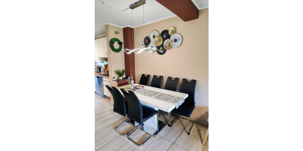 Reihenendhaus Duisburg Hochemmerich - 8 Zimmer, 160 m&sup2;, 498.000&euro; | Angebot:26188390