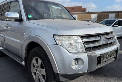 Mitsubishi Pajero 322.000 km 6.300 € Bottrop 46238