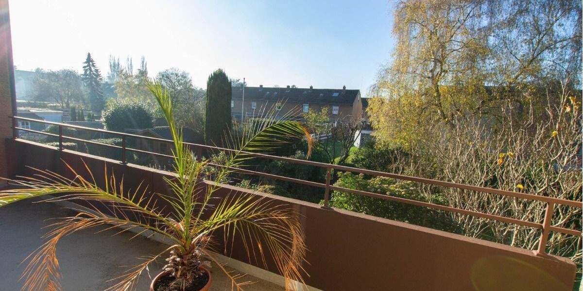 Reihenmittelhaus mit großzügigem Dachgeschoss #Garage #ruhige Lage 5 zimmer