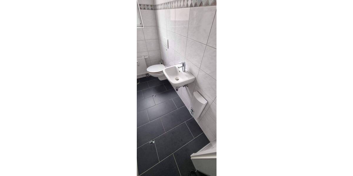 Etagenwohnung Oberhausen Sterkrade-Mitte - 3 Zimmer, 90 m&sup2;, 680&euro; | Angebot:26920815