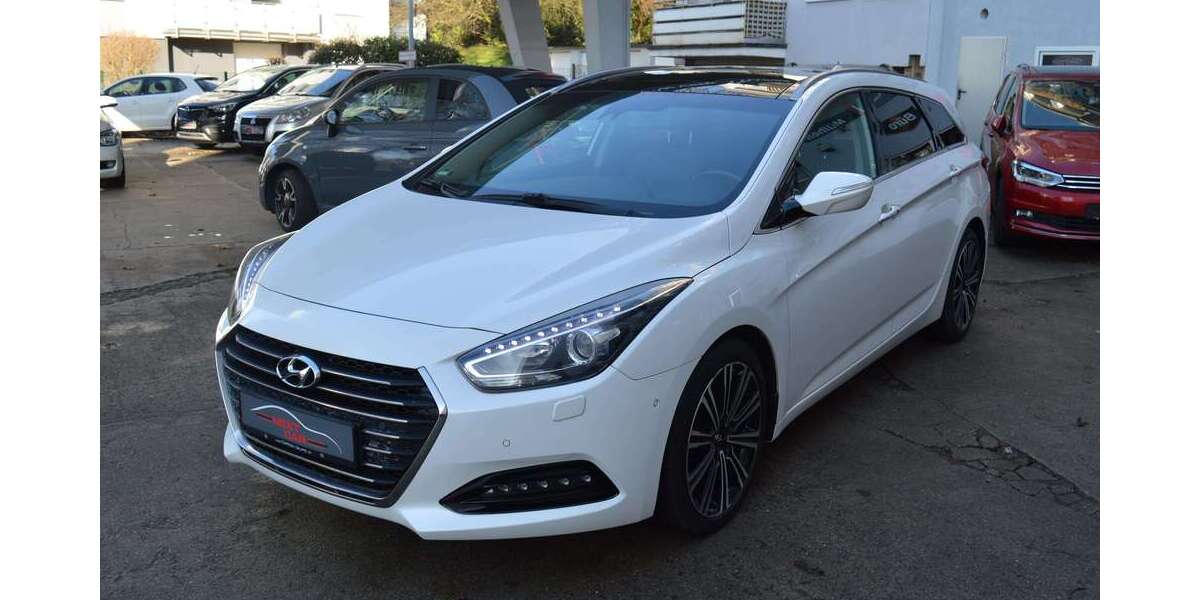 Hyundai i40 133.000 km 8.990 &euro; Mülheim 45473