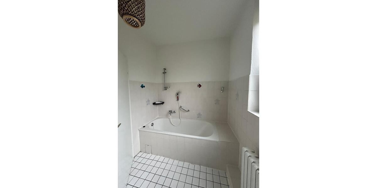 Dachgeschoßwohnung Recklinghausen Berghausen - 4.5 Zimmer, 81 m&sup2;, 1.050&euro; | Angebot:24549453