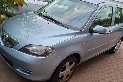 Mazda 2 144.000 km 1.990 &euro; Hattingen 45527