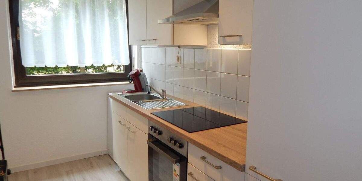 Moderne, renovierte zwei-Zimmer Wohnung mit Balkon in Kamp-Lintfort 2 zimmer