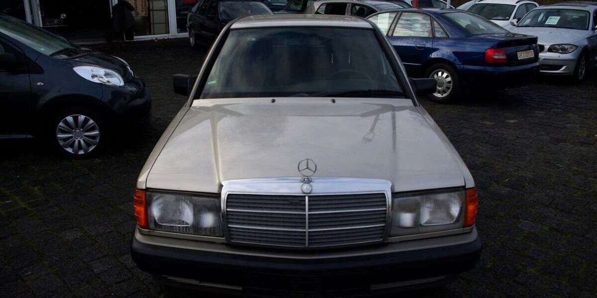 Mercedes-Benz 190 130.000 km 3.600 € Bottrop 46242