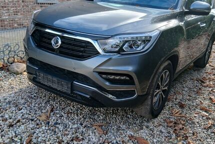 SsangYong REXTON 240.000 km 6.750 &euro; Duisburg 47198