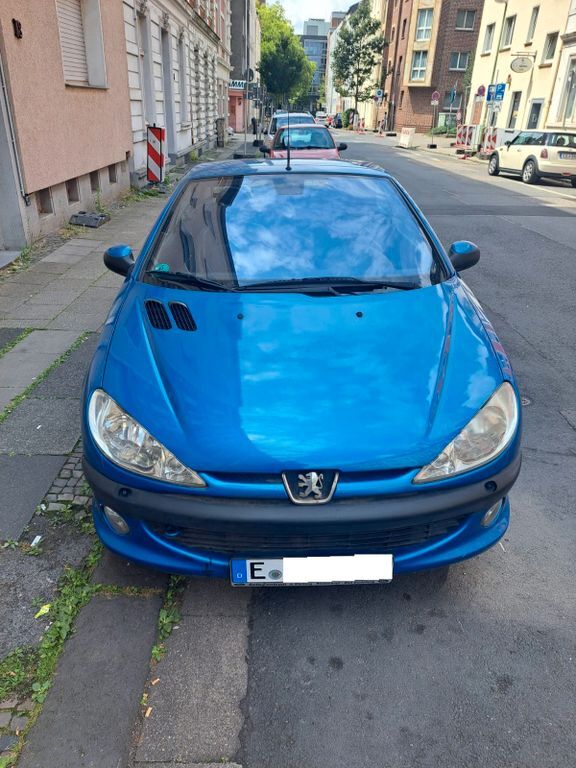 Peugeot 206 215.000 km 2.500 € Essen 45141