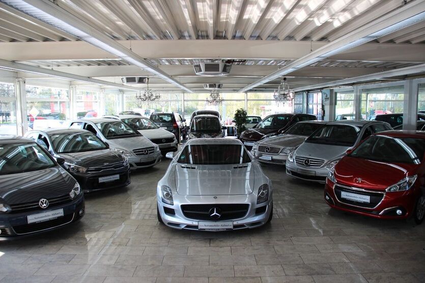 Mercedes-Benz SLS AMG 95.000 km 159.850 € Essen 45356