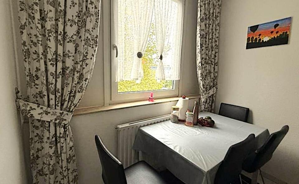 4-Zi-WHG 91 qm. mit Balkon & Tiefgarage - PROVISIONSFREI - zimmer