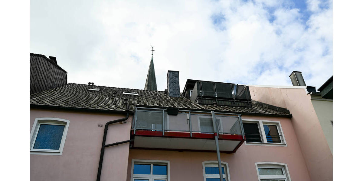 Etagenwohnung Hattingen - 3 Zimmer, 110 m&sup2;, 760&euro; | Angebot:26275710