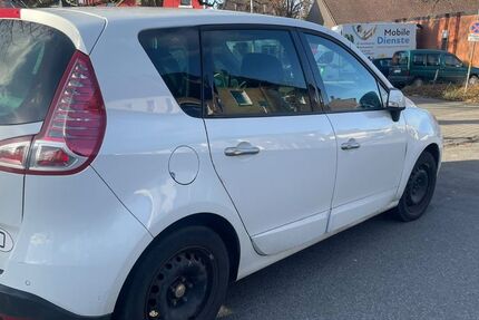 Renault Scenic 132.000 km 3.250 &euro; Witten 58454