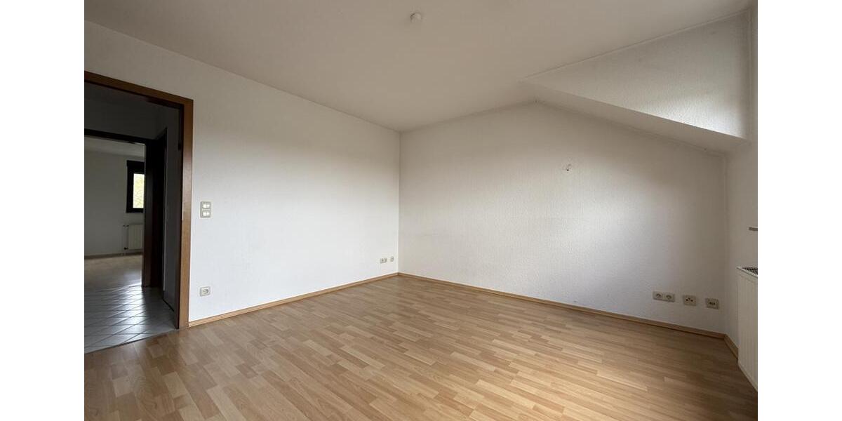Dachgeschoßwohnung Gladbeck Alt-Rentfort - 2.5 Zimmer, 58 m&sup2;, 500&euro; | Angebot:26192321