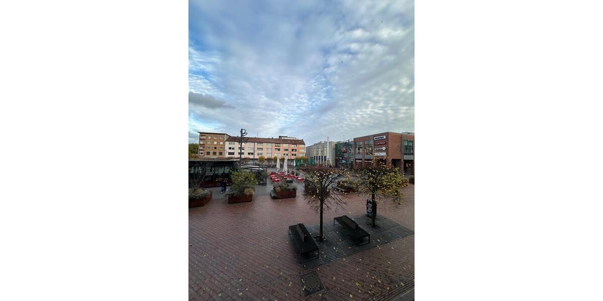 Ansprechende, helle Büroräume mit Blick auf den Neutorplatz zimmer