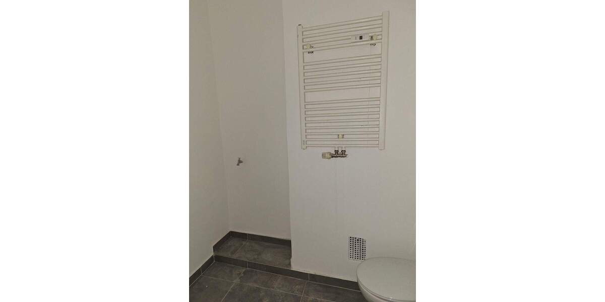 renovierte citynahe Wohnung - WG geeignet 5 zimmer