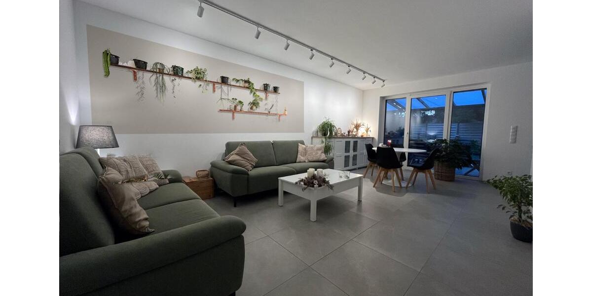 Neubau 3 Zimmer Erdgeschoss-Wohnung mit Garten Garage & Terrasse 3 zimmer