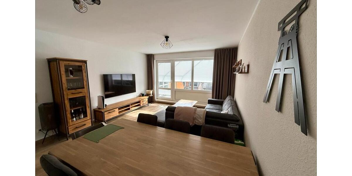 Etagenwohnung Essen Stadtbezirk VI - 4 Zimmer, 99 m&sup2;, 299.000&euro; | Angebot:25050114