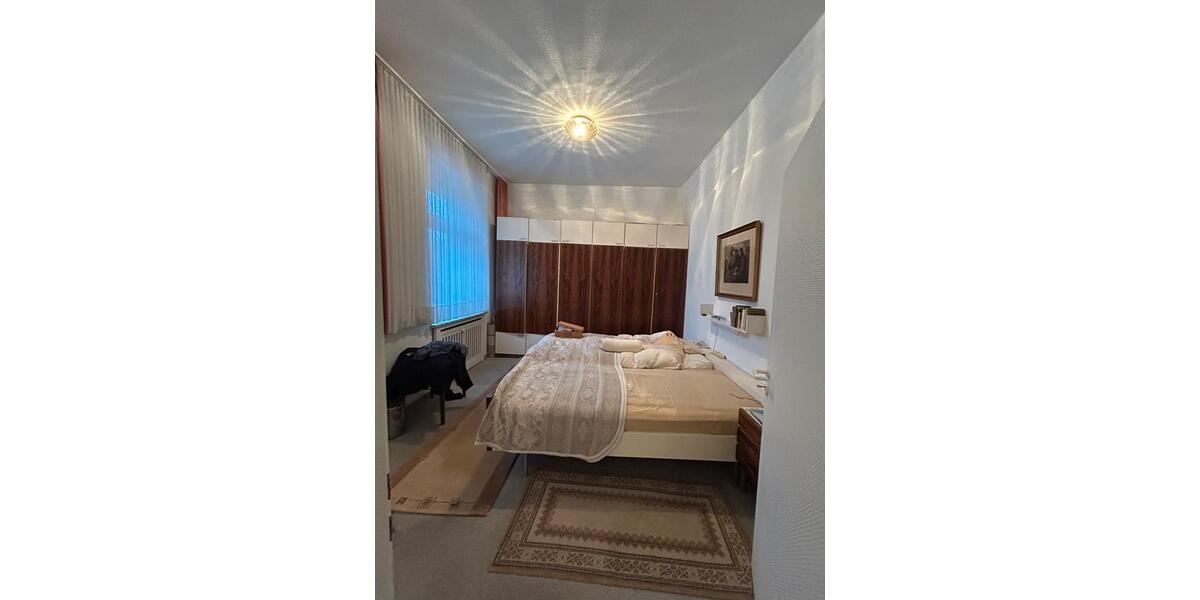 Mietwohnung (125qm Wohnfläche - 1. Etage - Kaltmiete 900€) 5 zimmer