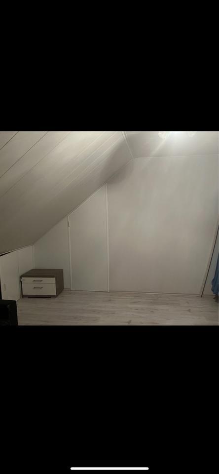 Rheienendhaus In Duisburg Alt-Homberg Bj-2004 zimmer