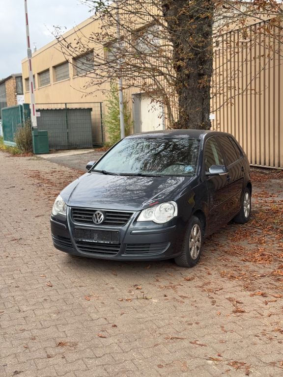 VW Polo 151.000 km 1.950 € mülheim 45472